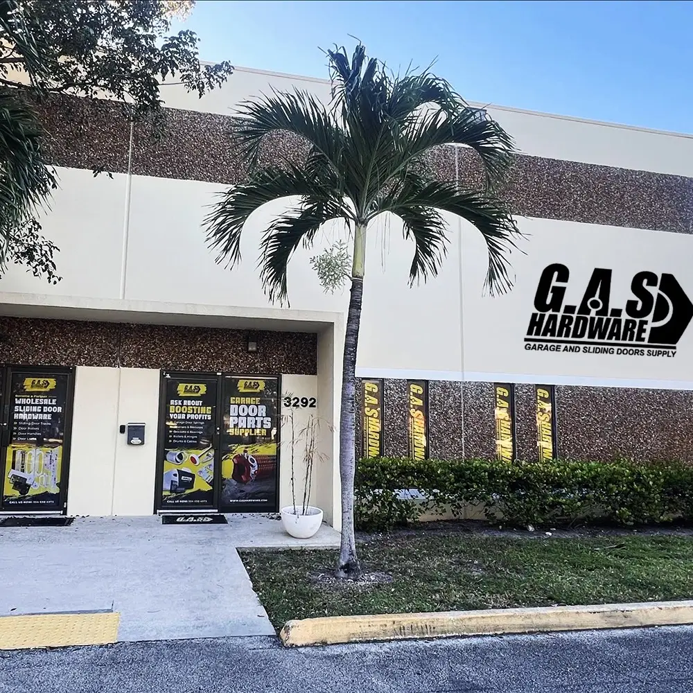 hollywood store gas